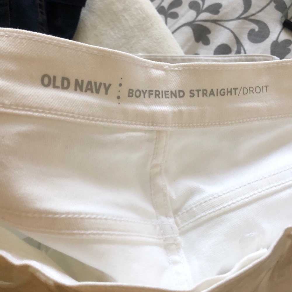 Old navy white ankle jeans